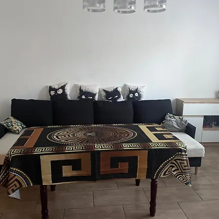- Podczele شقة *